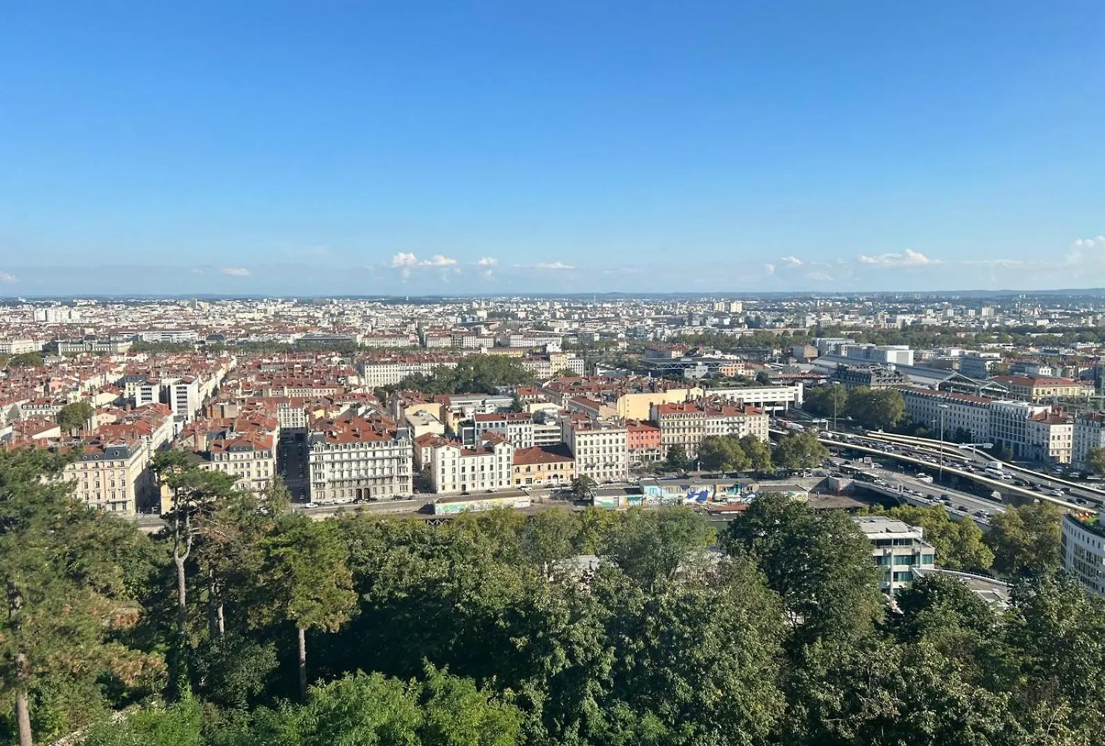 Chambre Dans Les Hauteurs De Lyon Proche Fourviere Chez L Hote